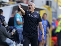 Eugenio Corini Head Coach of Cremonese during the Serie B match between SS Juve Stabia and Cremonese at Stadio Romeo Menti Castellammare Di...