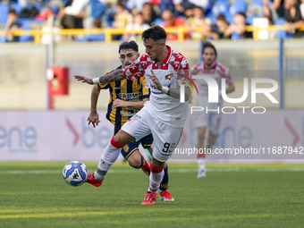 Marco Nasti of Cremonese during the Serie B match between SS Juve Stabia and Cremonese at Stadio Romeo Menti Castellammare Di Stabia Italy o...