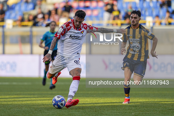 Marco Nasti of Cremonese during the Serie B match between SS Juve Stabia and Cremonese at Stadio Romeo Menti Castellammare Di Stabia Italy o...