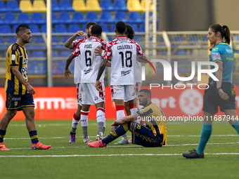 Players of US Cremonese celebrate at the end of the Serie B match between SS Juve Stabia and Cremonese at Stadio Romeo Menti Castellammare D...