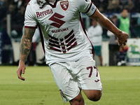 Karol Linetty (Torino FC) celebrates during the Serie A TIM match between Cagliari Calcio and Torino FC in Italy on October 20, 2024 (