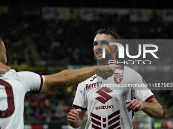 Karol Linetty (Torino FC) celebrates during the Serie A TIM match between Cagliari Calcio and Torino FC in Italy on October 20, 2024 (