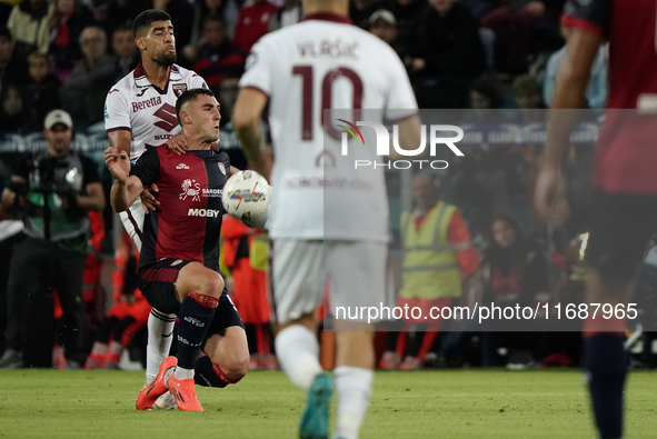 Roberto Piccoli (#91 Cagliari Calcio) participates in the Serie A TIM match between Cagliari Calcio and Torino FC in Italy on October 20, 20...