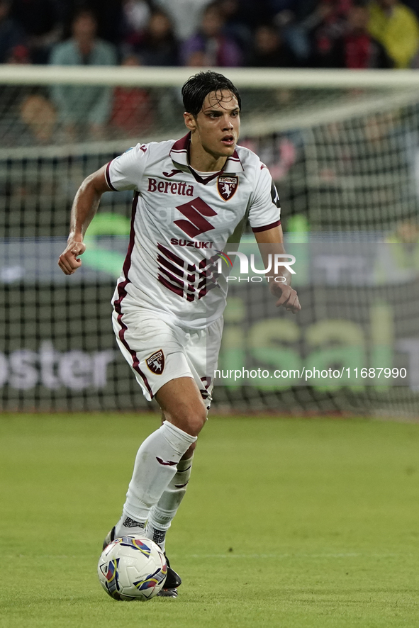 Samuele Ricci of Torino FC participates in the Serie A TIM match between Cagliari Calcio and Torino FC in Italy on October 20, 2024. 