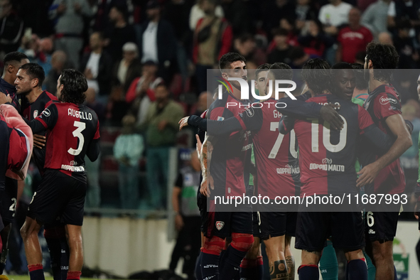 The team of Cagliari celebrates during the Serie A TIM match between Cagliari Calcio and Torino FC in Italy on October 20, 2024 