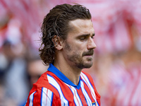 Antoine Griezmann of Atletico de Madrid enters the field during the La Liga EA Sports 2024/25 football match between Atletico de Madrid and...