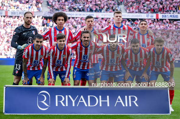 Players of Atletico de Madrid pose for the official photo during the La Liga EA Sports 2024/25 football match between Atletico de Madrid and...