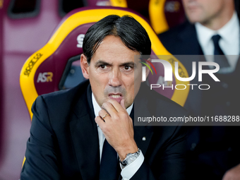 Simone Inzaghi head coach of FC Internazionale looks on during the Serie A Enilive match between AS Roma and FC Internazionale at Stadio Oli...