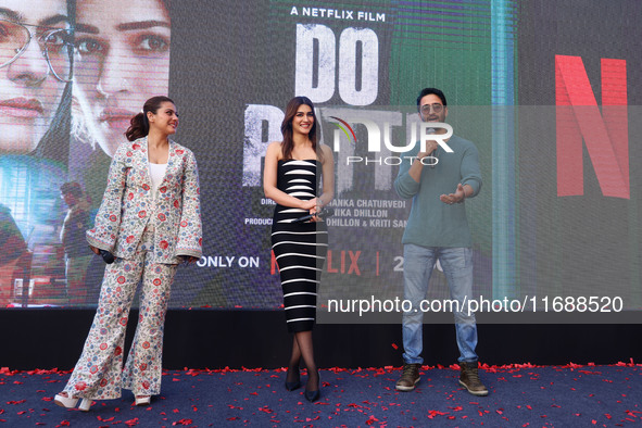 Bollywood actors Kajol, Kirti Sanon, and Shaheer Sheikh promote their upcoming film 'Do Patti' in Jaipur, Rajasthan, India, on October 21, 2...