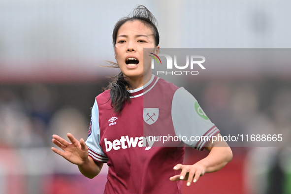 Li Mengwen (26 West Ham) participates in the Barclays FA Women's Super League match between West Ham United and Arsenal at the Chigwell Cons...