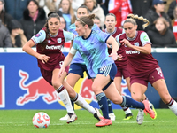 Kim Little (10 Arsenal) goes forward during the Barclays FA Women's Super League match between West Ham United and Arsenal at the Chigwell C...