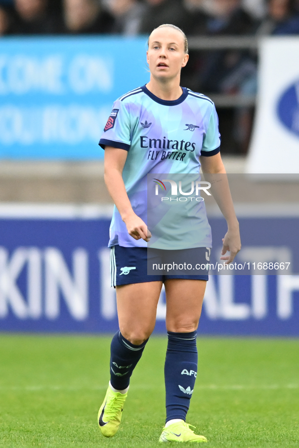 Beth Mead (9 Arsenal) looks on during the Barclays FA Women's Super League match between West Ham United and Arsenal at the Chigwell Constru...