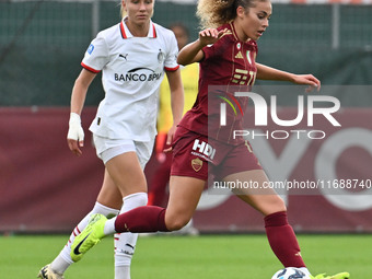 Alayah Pilgrim of A.S. Roma Femminile and Emma Koivisto of A.C. Milan Femminile are in action during the 7th day of the Serie A Femminile eB...