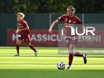 Verena Hanshaw of A.S. Roma Femminile is in action during the 7th day of the Serie A Femminile eBay Championship between A.S. Roma and A.C....