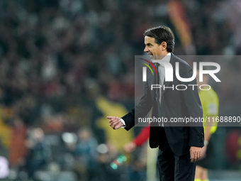 Simone Inzaghi head coach of FC Internazionale yells during the Serie A Enilive match between AS Roma and FC Internazionale at Stadio Olimpi...