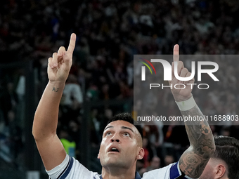 Lautaro Martinez of FC Internazionale celebrates after scoring first goal during the Serie A Enilive match between AS Roma and FC Internazio...