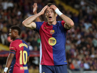 Robert Lewandowski plays during the match between FC Barcelona and Sevilla FC, corresponding to week 10 of LaLiga EA Sports, at the Lluis Co...