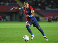 Raphinha Dias plays during the match between FC Barcelona and Sevilla FC, corresponding to week 10 of LaLiga EA Sports, at the Lluis Company...