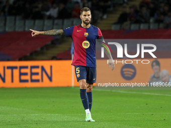 Inigo Martinez plays during the match between FC Barcelona and Sevilla FC, corresponding to week 10 of LaLiga EA Sports, at the Lluis Compan...