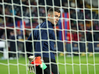 Inaki Pena plays during the match between FC Barcelona and Sevilla FC, corresponding to week 10 of LaLiga EA Sports, at the Lluis Companys S...