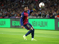 Alejandro Balde plays during the match between FC Barcelona and Sevilla FC, corresponding to week 10 of LaLiga EA Sports, at the Lluis Compa...