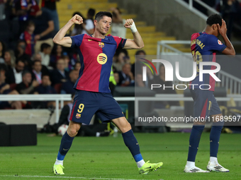 Robert Lewandowski celebrates a goal during the match between FC Barcelona and Sevilla FC, corresponding to week 10 of LaLiga EA Sports, at...