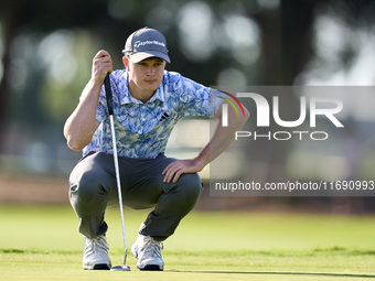 Jayden Schaper of South Africa studies his shot on the 1st green during day four of the Estrella Damm N.A. Andalucia Masters 2024 at Real Cl...