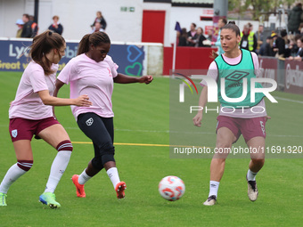 Amber Tysiak of West Ham United WFC participates in the pre-match warm-up during the Barclays FA Women's Super League soccer match between W...