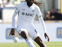 Napoli's Frank Zambo Anguissa controls the ball during the Serie A soccer match between Empoli FC and SSC Napoli at Stadio Carlo Castellani...