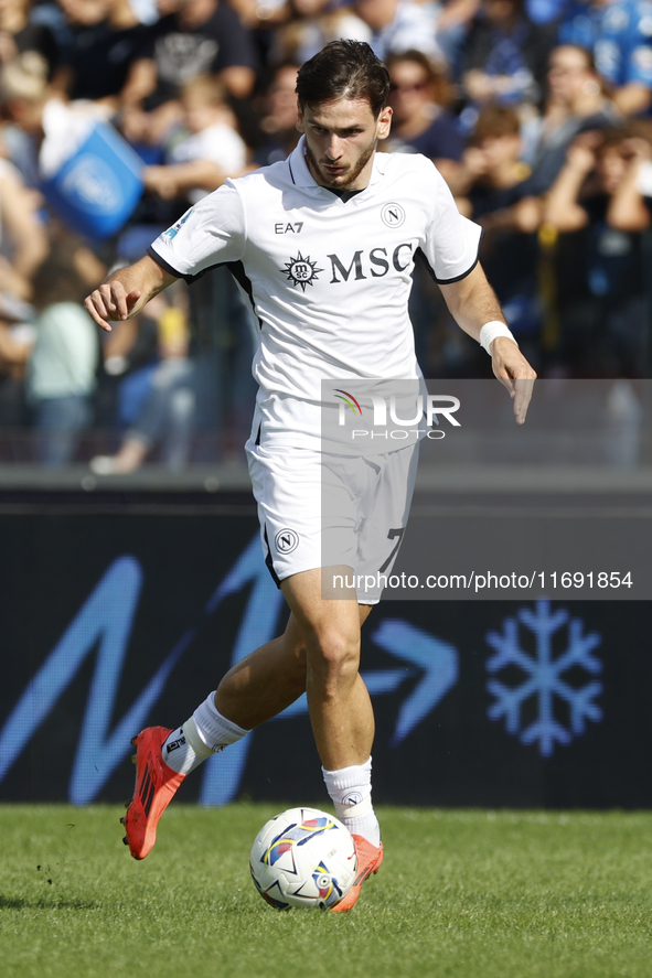 Napoli's Khvicha Kvaratskhelia controls the ball during the Serie A soccer match between Empoli FC and SSC Napoli at Stadio Carlo Castellani...