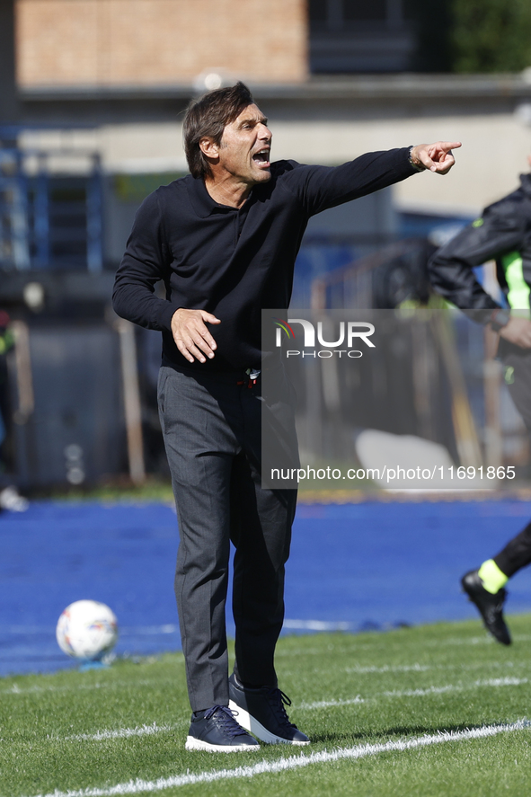 Antonio Conte, coach of Napoli, reacts during the Serie A soccer match between Empoli FC and SSC Napoli at Stadio Carlo Castellani in Empoli...