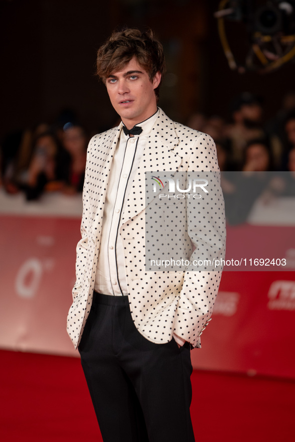 Lorenzo Zurzolo attends the Unita Awards red carpet during the 19th Rome Film Festival at Auditorium Parco Della Musica in Rome, Italy, on O...