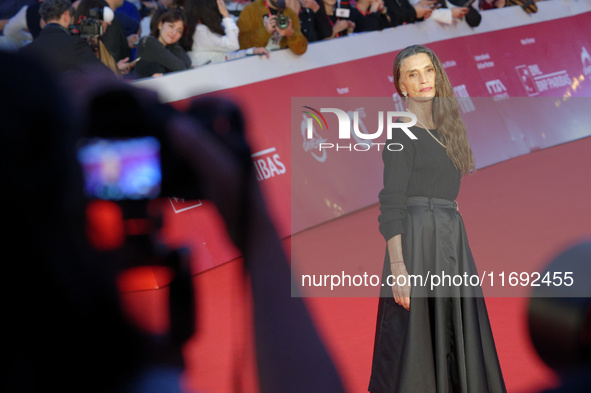 Angela Molina attends the ''Polvo Seran'' and International Competition Jury Progressive Cinema red carpet during the 19th Rome Film Festiva...