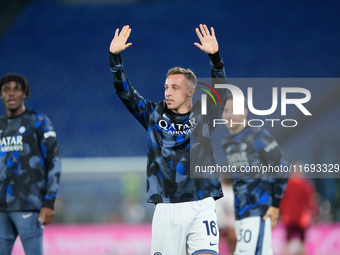 Davide Frattesi of FC Internazionale gestures during the Serie A Enilive match between AS Roma and FC Internazionale at Stadio Olimpico on O...