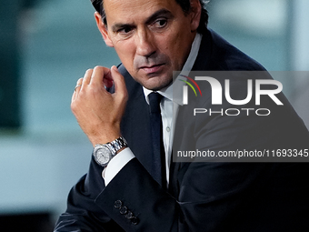 Simone Inzaghi head coach of FC Internazionale looks on during the Serie A Enilive match between AS Roma and FC Internazionale at Stadio Oli...