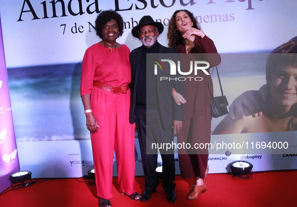 Vera Magalhaes, Antonio Pitanga, and Camila Pitanga attend the premiere of 'I'm Still Here' on October 21, 2024, at Cine Odeon in Rio de Jan...