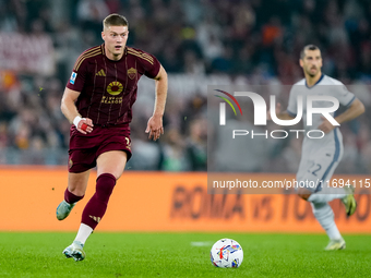 Artem Dovbyk of AS Roma in action during the Serie A Enilive match between AS Roma and FC Internazionale at Stadio Olimpico on October 20, 2...