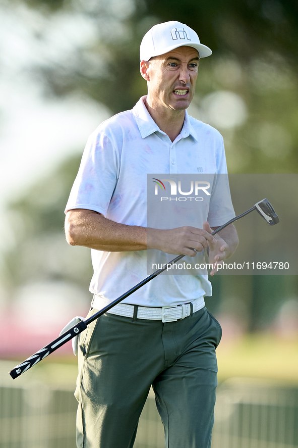 Ross Fisher of England reacts on the 1st green during day four of the Estrella Damm N.A. Andalucia Masters 2024 at Real Club de Golf Sotogra...