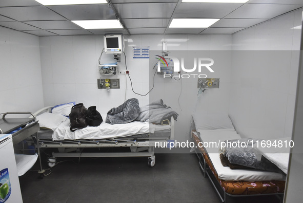 A photo tour organized by the administration of the Sahel Hospital on October 22, 2024, shows a nurse in the intensive care unit in the hosp...