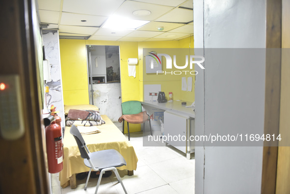 A photo tour organized by the administration of the Sahel Hospital on October 22, 2024, shows a nurse in the intensive care unit in the hosp...