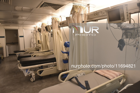 A photo tour organized by the administration of the Sahel Hospital on October 22, 2024, shows a nurse in the intensive care unit in the hosp...