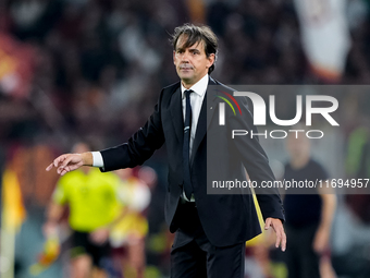 Simone Inzaghi head coach of FC Internazionale looks on during the Serie A Enilive match between AS Roma and FC Internazionale at Stadio Oli...