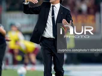 Simone Inzaghi head coach of FC Internazionale gestures during the Serie A Enilive match between AS Roma and FC Internazionale at Stadio Oli...