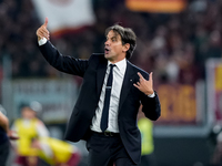 Simone Inzaghi head coach of FC Internazionale yells and gestures during the Serie A Enilive match between AS Roma and FC Internazionale at...