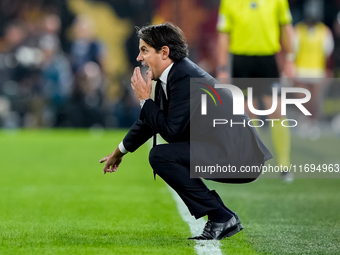 Simone Inzaghi head coach of FC Internazionale yells during the Serie A Enilive match between AS Roma and FC Internazionale at Stadio Olimpi...