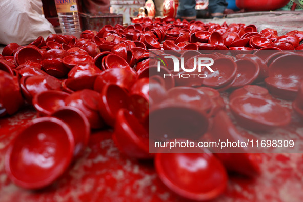 Colorful earthen lamps 'Diyas' are at a roadside shop ahead of the Diwali Festival in Jaipur, Rajasthan, India, on October 23, 2024. 