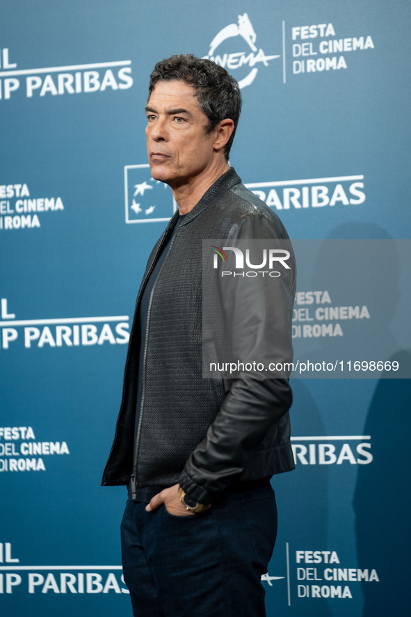 Alessandro Gassman attends the ''Mani Nude'' photocall during the 19th Rome Film Festival at Auditorium Parco Della Musica in Rome, Italy, o...