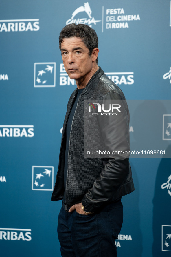 Alessandro Gassman attends the ''Mani Nude'' photocall during the 19th Rome Film Festival at Auditorium Parco Della Musica in Rome, Italy, o...