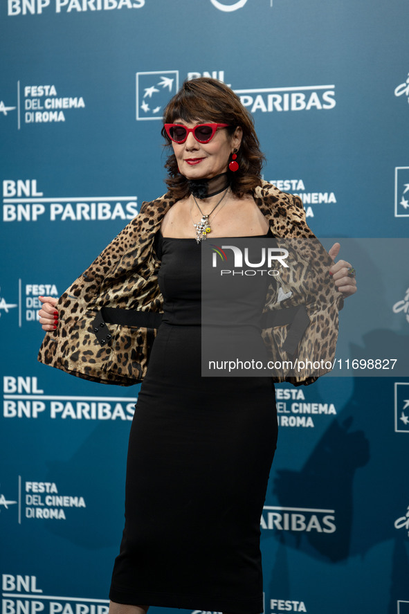 Elisabetta Sgarbi attends the ''L'Isola Degli Idealisti'' photocall during the 19th Rome Film Festival at Auditorium Parco Della Musica in R...