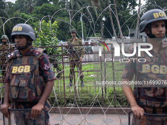 Security is tightened around the Bangabhaban premises as protests for the president's resignation continue in Dhaka, Bangladesh, on October...